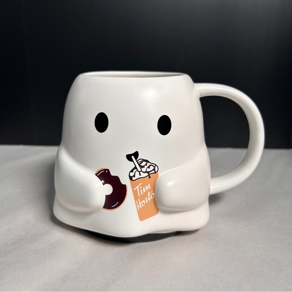 Tim Hortons 2024 limited Addition White Ghost Mug colour changing Halloween